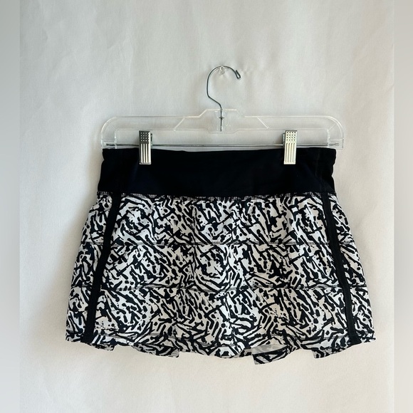 Lululemon Pace Rival Skirt II in Brushed Animal White Black - Picture 3 of 7